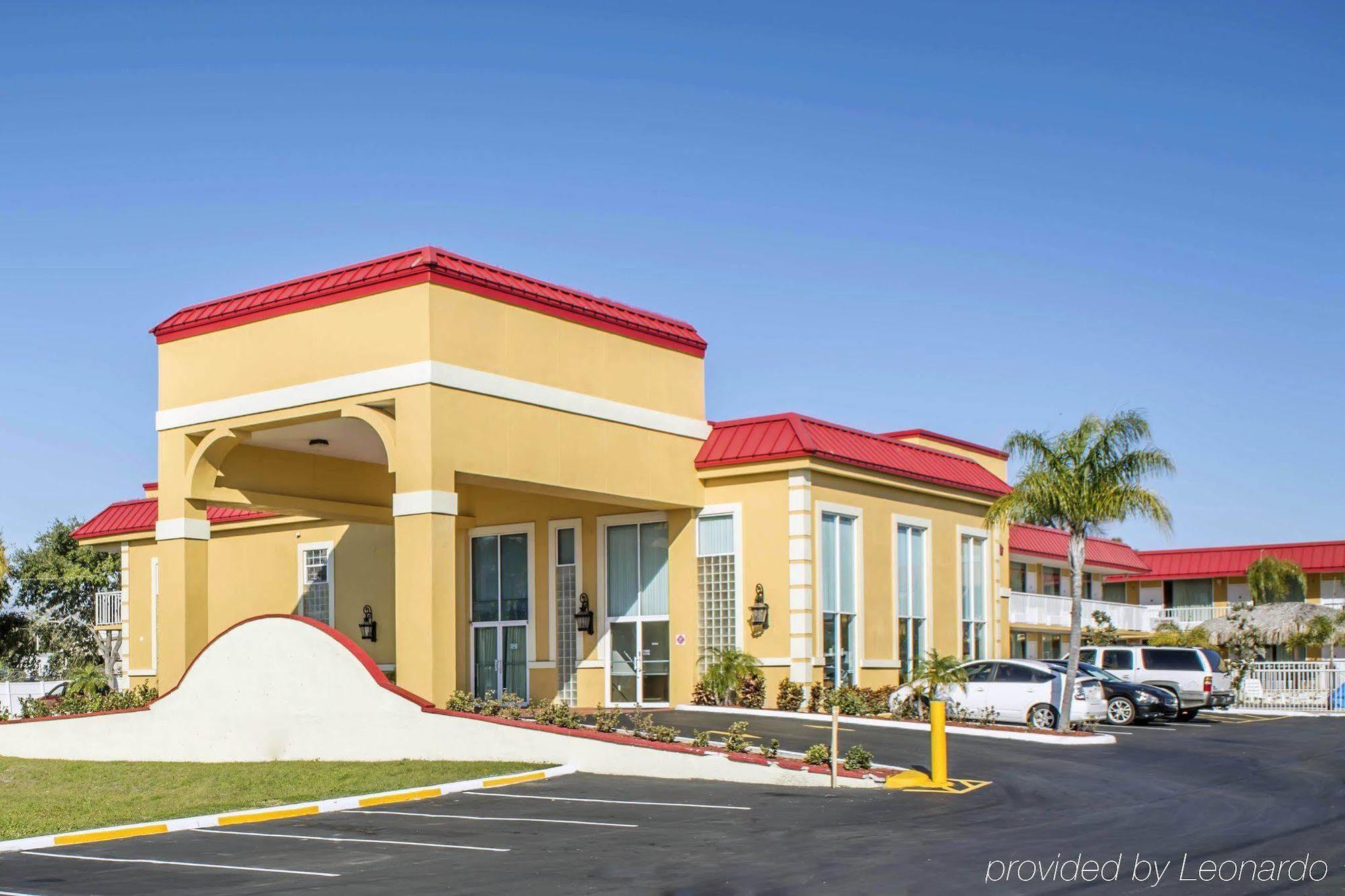 Rodeway Inn - New Port Richey Exterior foto